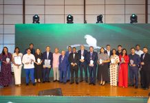 Reconocen al periodista Leonardo Medrano en el Premio Nacional de Turismo por sus más de 30 años de trayectoria