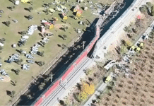 Aumenta a 64 fallecidos y 80 los heridos en el choque de trenes en España