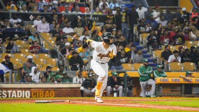 las-aguilas-cibaenas-empatan-en-el-primer-puesto-con-estrellas-focus-0-0.36-896-504